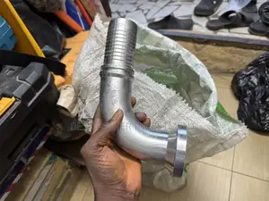 1/1/4” Xt5 Hydraulic Hose Flange 90 Degree