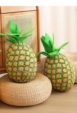 Pineapple Shape Pillow (Size: 48cm High)
Vee