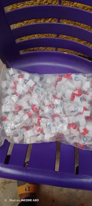 White Clip Nipple Drinkers