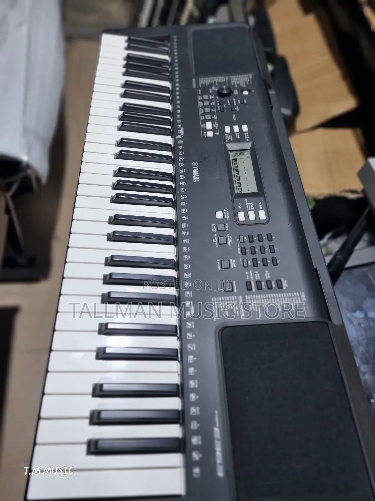 Yamaha PSR E363