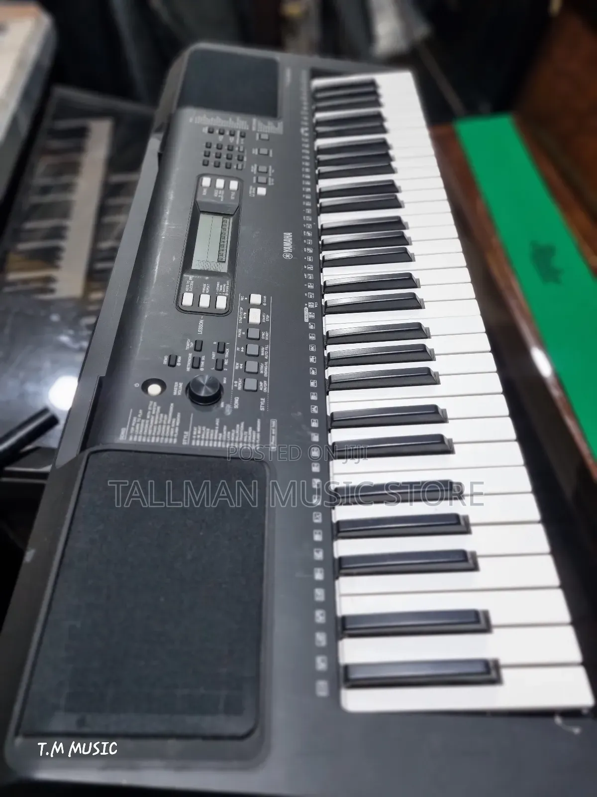 Yamaha PSR E363