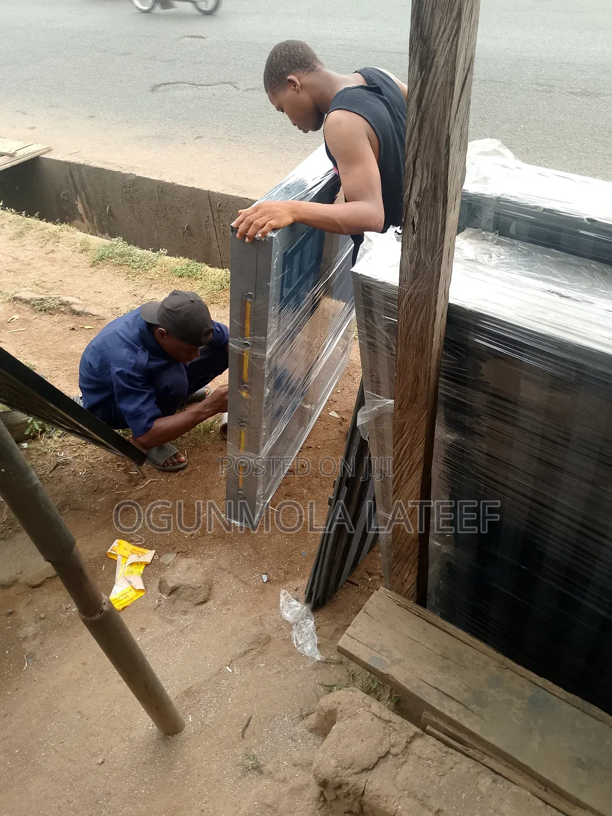 Window Aluminium Casement With Net and Burglary
