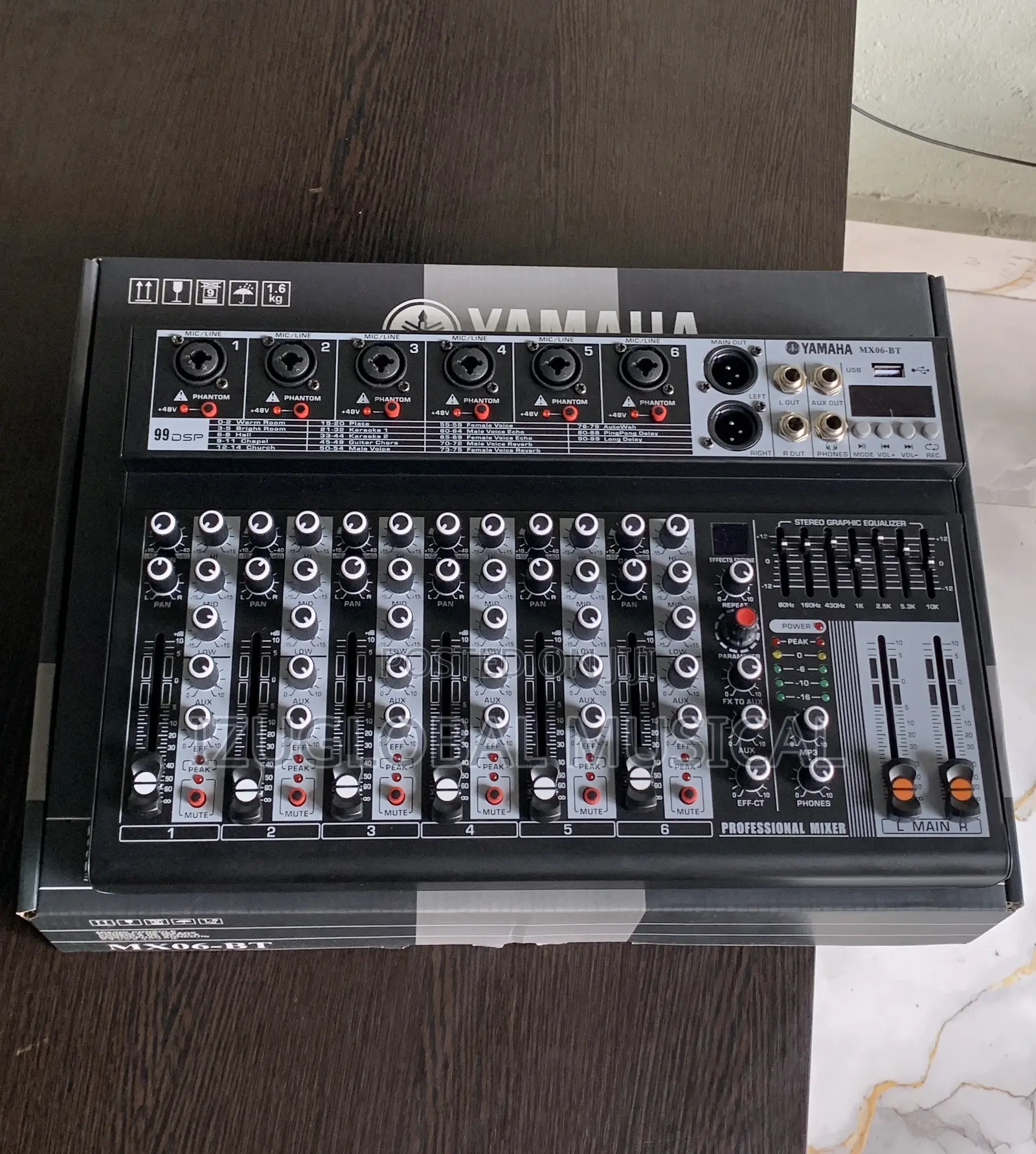 Yamaha Mx06-Bt Mixer Console With Equalizer