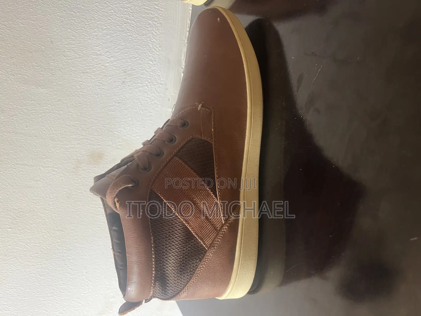 Steve Madden Shoe