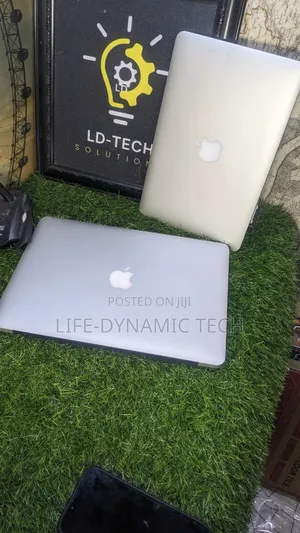 Laptop Apple MacBook Air 2015 4GB Intel Core i5 SSD 256GB