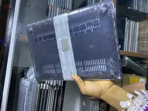13 Inch Macbook Pro 2020 Pouch With Accessories