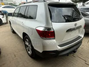 Toyota Highlander 2013 White