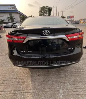 Toyota Avalon XLE FWDSedan (3.6L 6cyl 6A) 2016 Burgundy