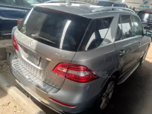 Mercedes-Benz M Class 2015 Gray