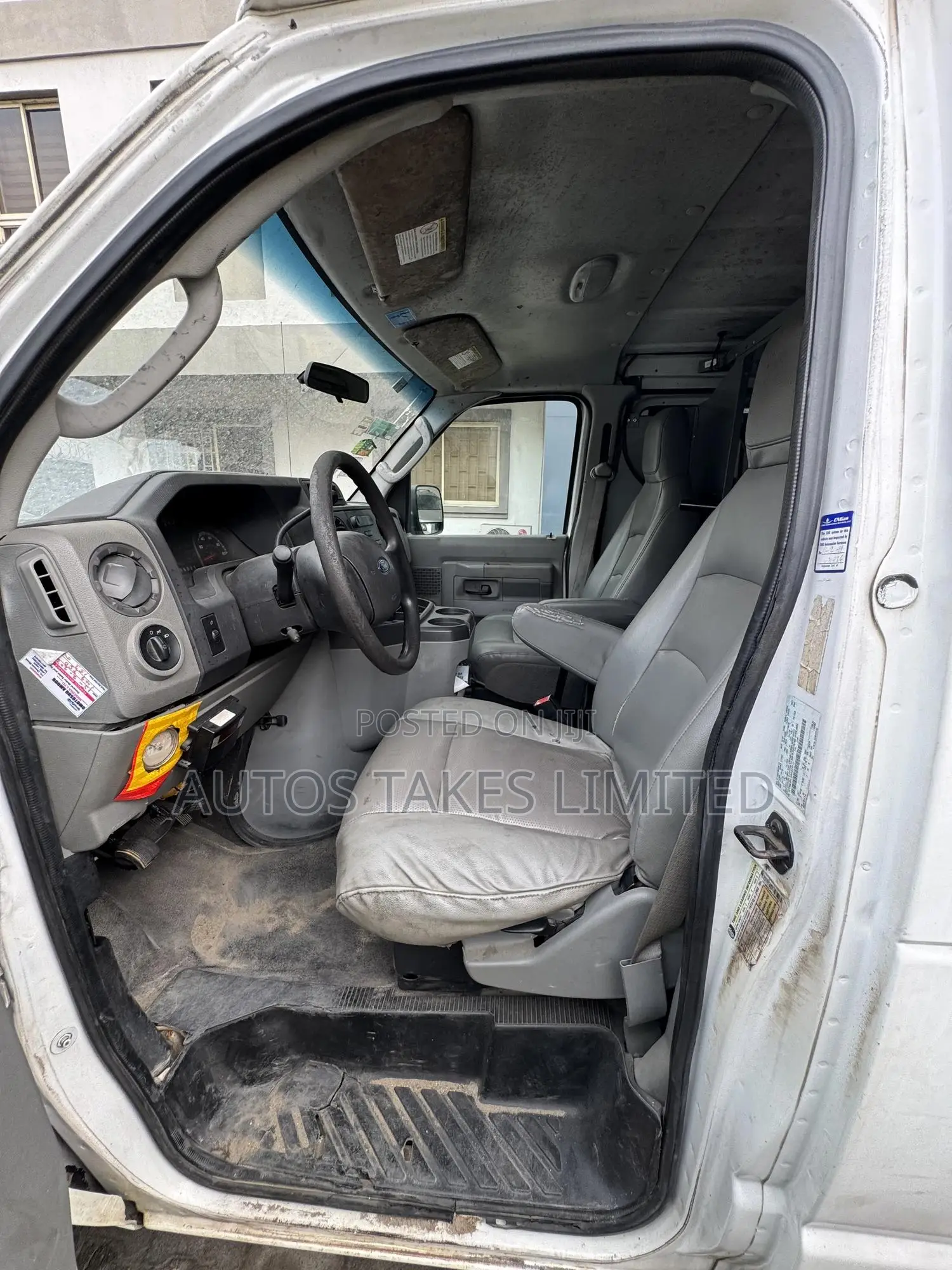 Ford Excursion 2010 White