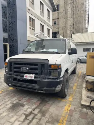Ford Excursion 2010 White