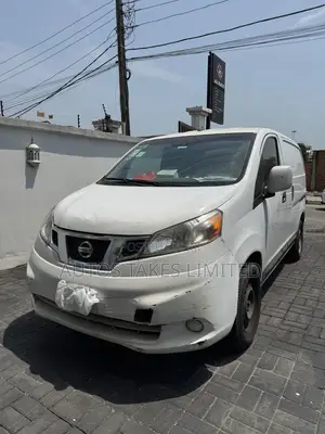 Nissan NV200 2015 White