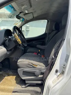 Nissan NV200 2015 White