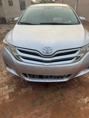 Toyota Venza LE AWD 2013 Silver
