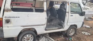Mitsubishi Delica 2002 White