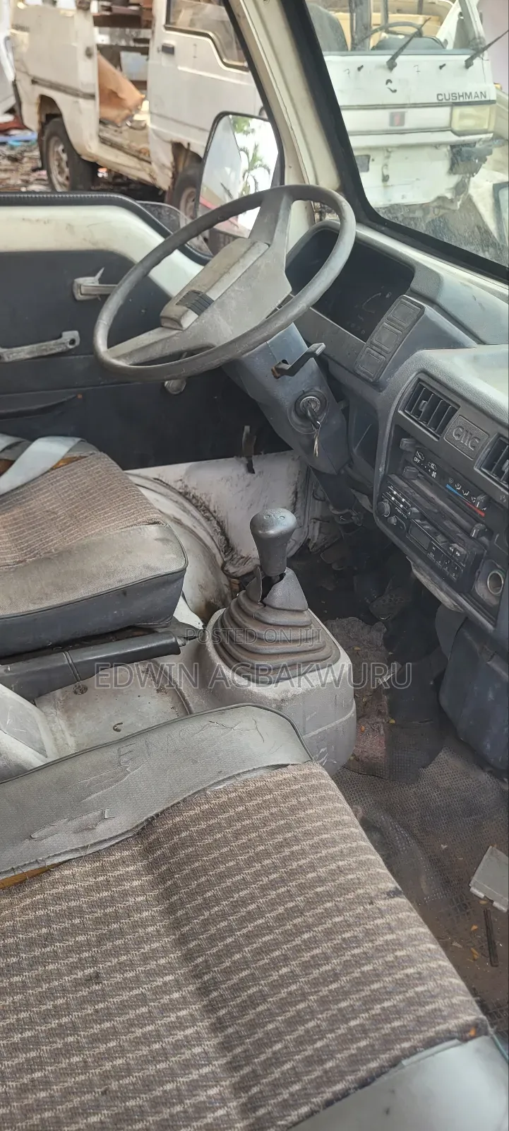 Mitsubishi Delica 2002 White