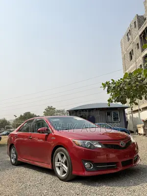 Toyota Camry SE 4dr Sedan (2.5L 4cyl 6A) 2013 Red