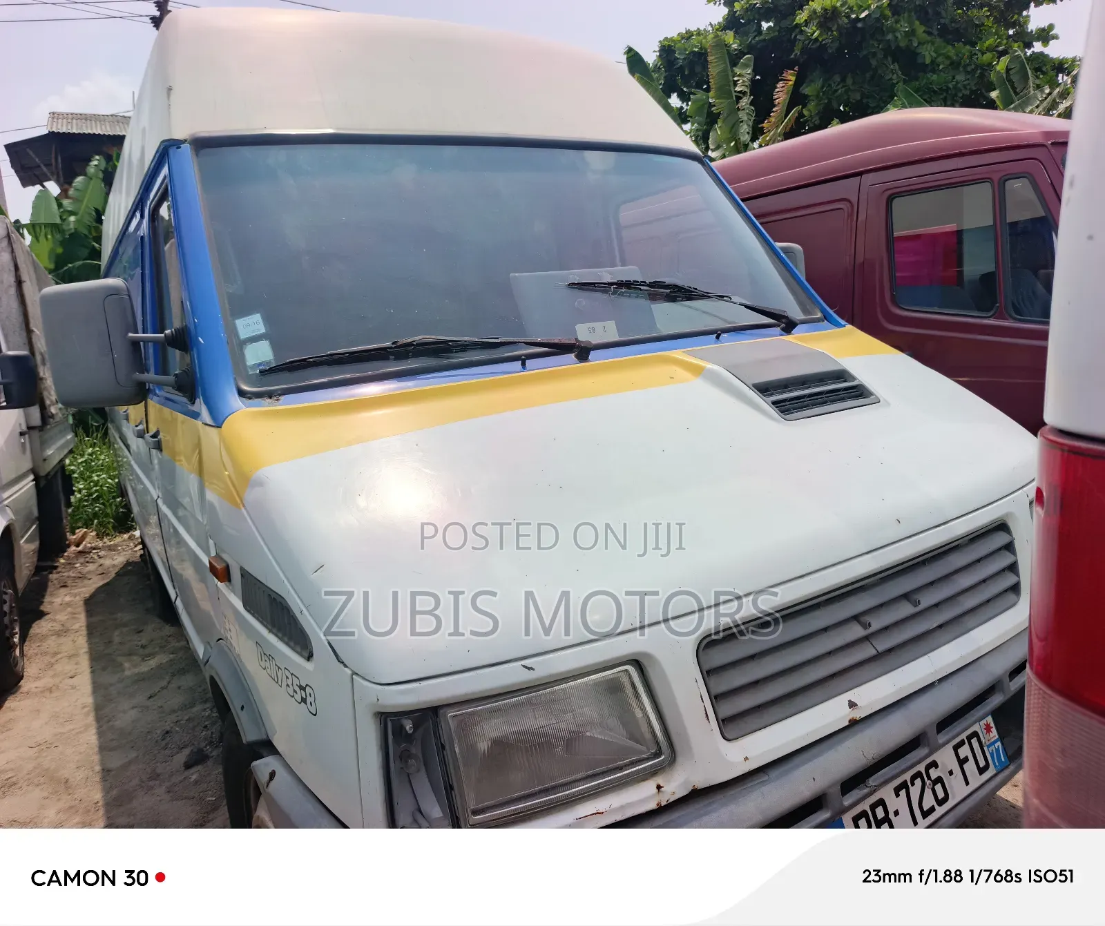 Iveco Daily 2000 Blue
