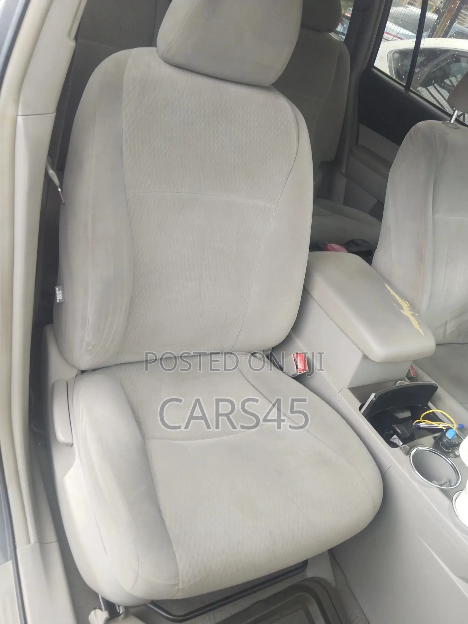 Toyota Highlander 2010 Gray