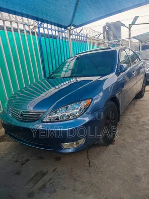 Toyota Camry LE 4dr Sedan (2.4L 4cyl 5M) 2004 Blue
