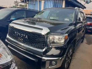 Toyota Sequoia Limited 4dr SUV 4WD (5.7L 8cyl 6A) 2017 Black