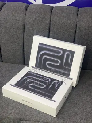 New Apple Macbook Pro 2025 M5 14-inch 16GB Apple M5 HDD+SSD 512GB