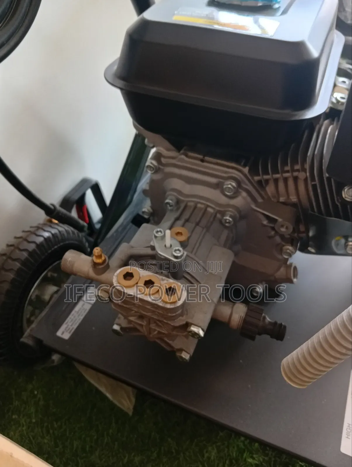 Lutian Model 11-85 Gasoline Pressure Washer