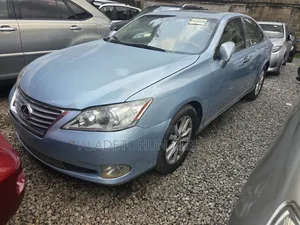 Lexus ES 2012 Blue