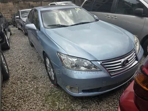 Lexus ES 2012 Blue