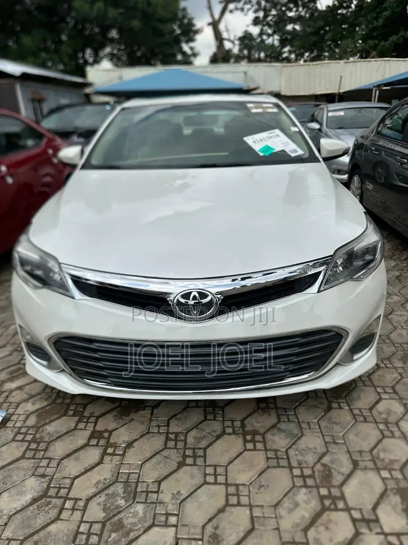 Toyota Avalon 2013 White