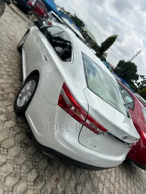 Toyota Avalon 2013 White