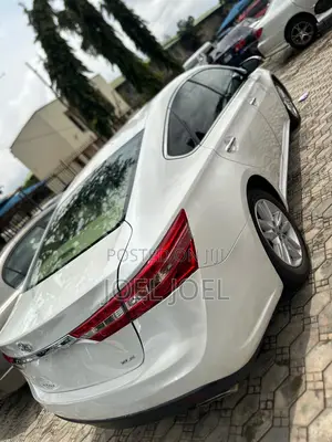 Toyota Avalon 2013 White