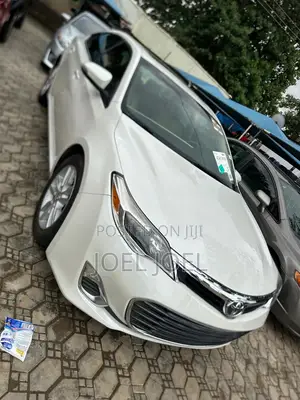 Toyota Avalon 2013 White