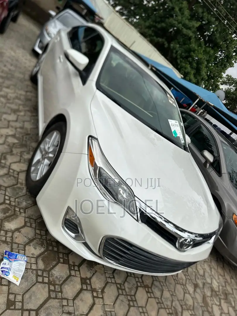 Toyota Avalon 2013 White