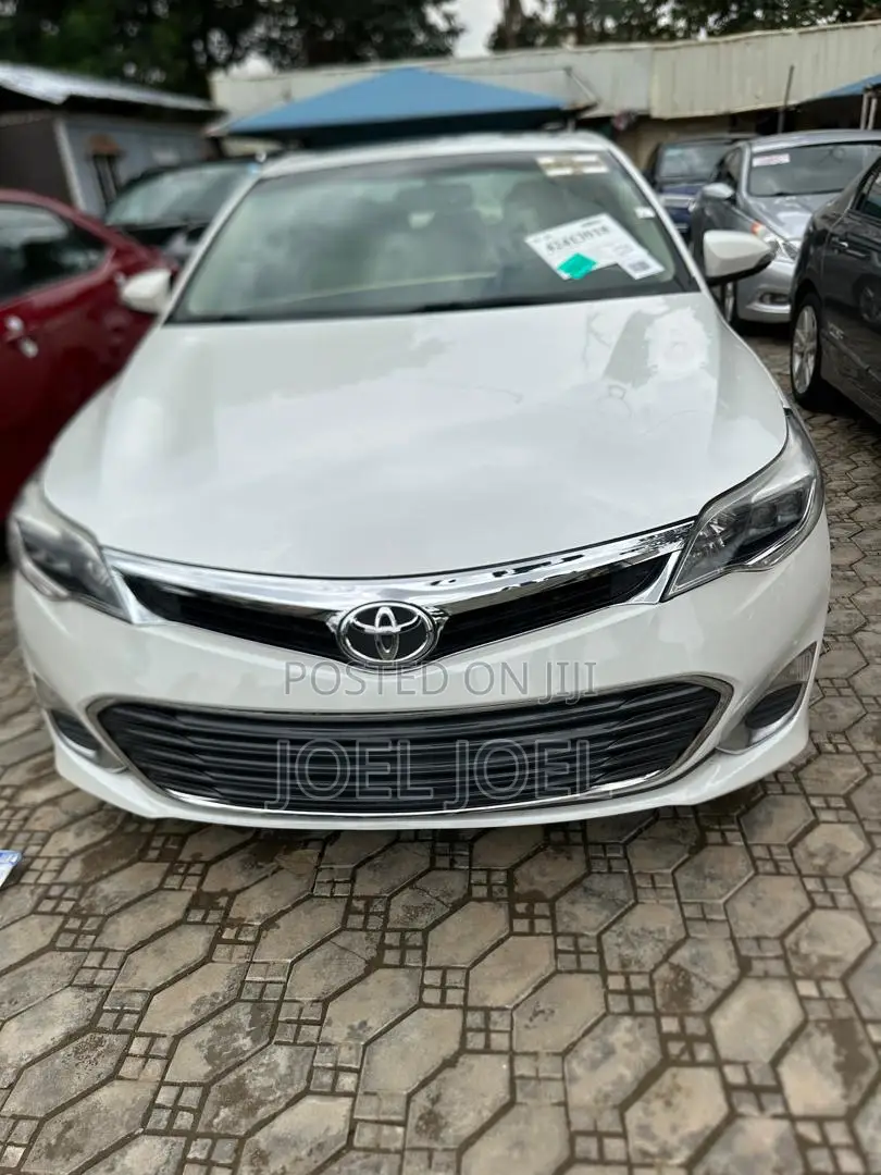Toyota Avalon 2013 White