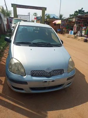 Toyota Yaris 1.4 2002 Blue