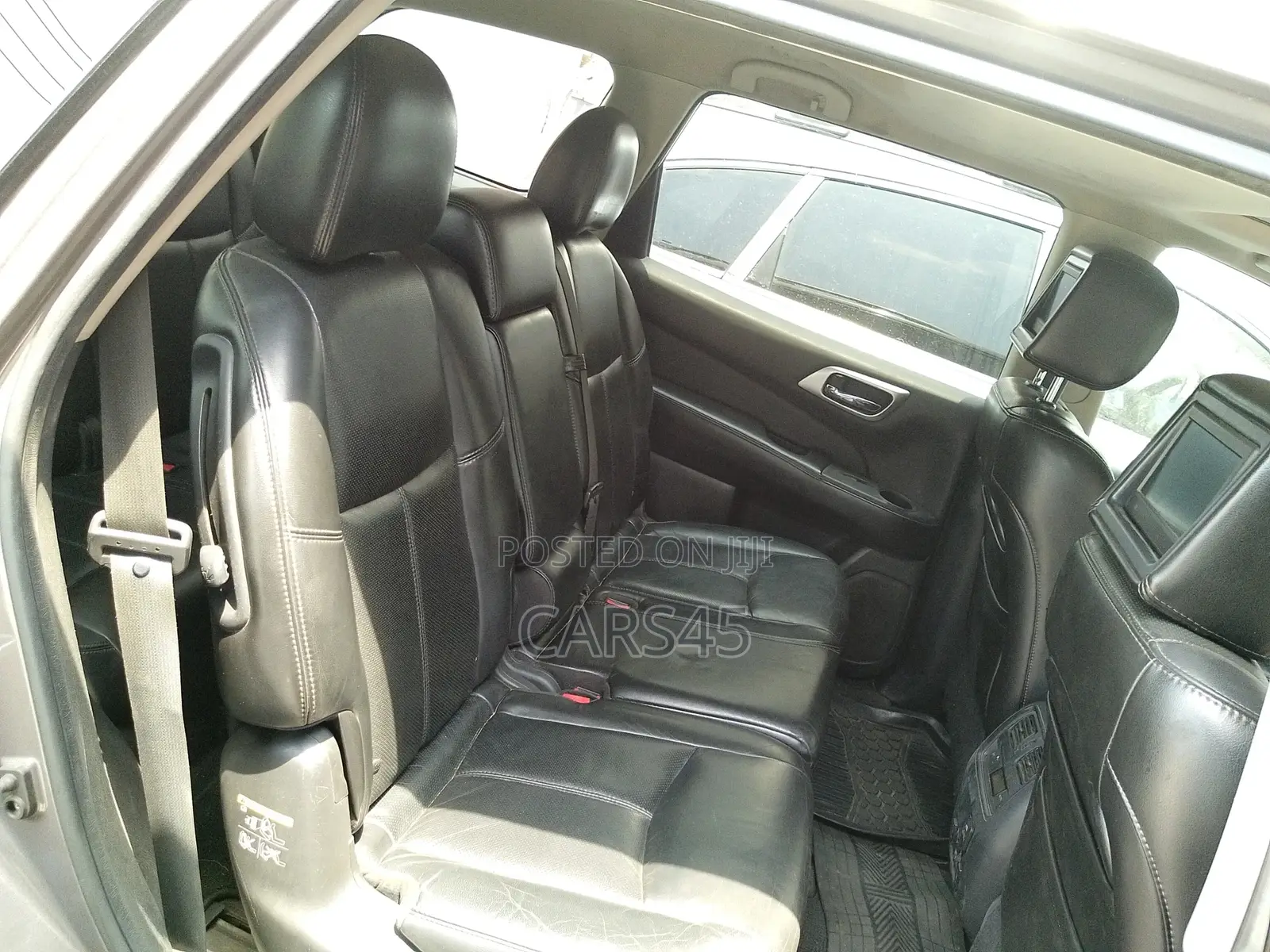 Nissan Pathfinder 2014 Gray