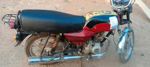 Bajaj Boxer 2018 Red