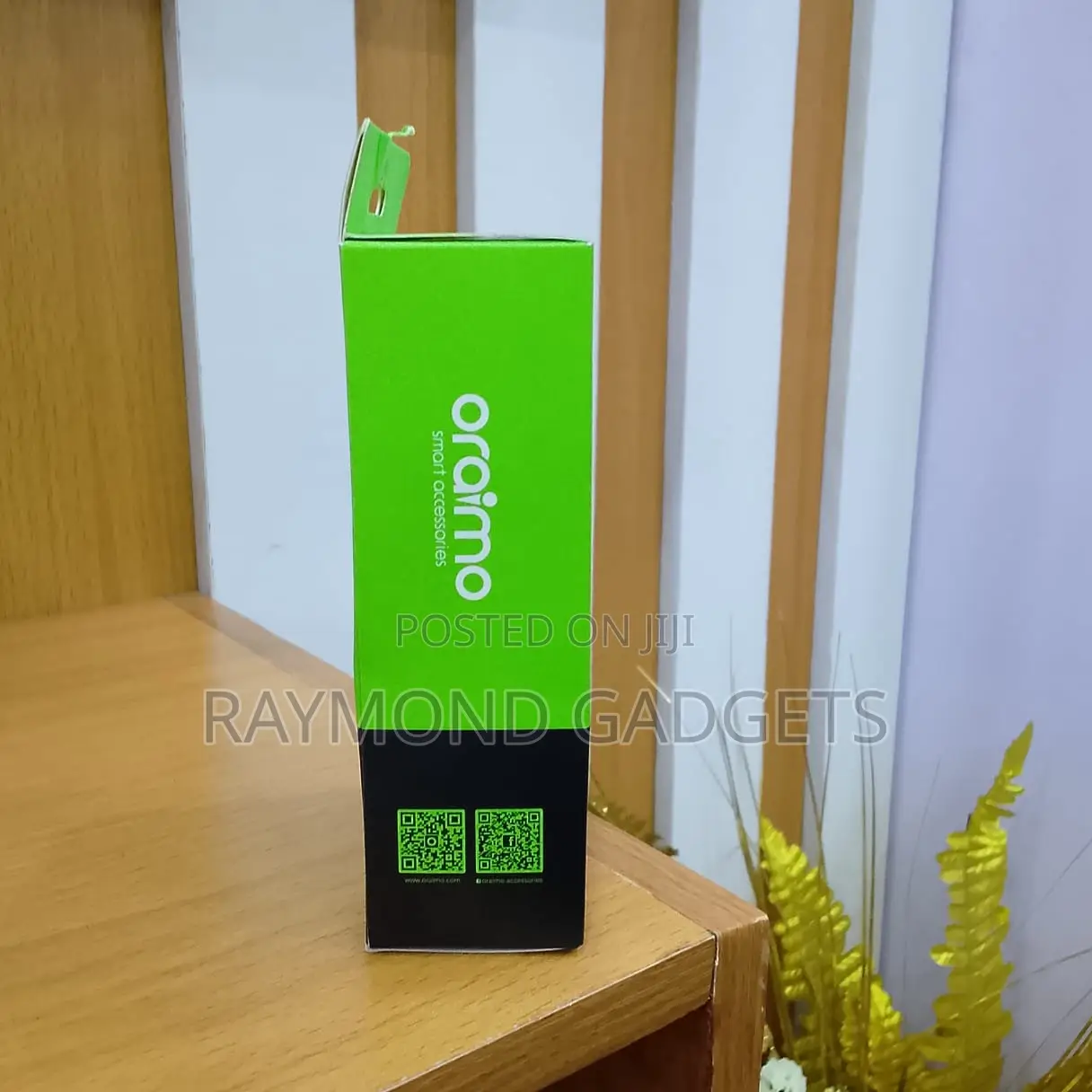 Oraimo Firefly 3 Fast Charger + Lightning Cable