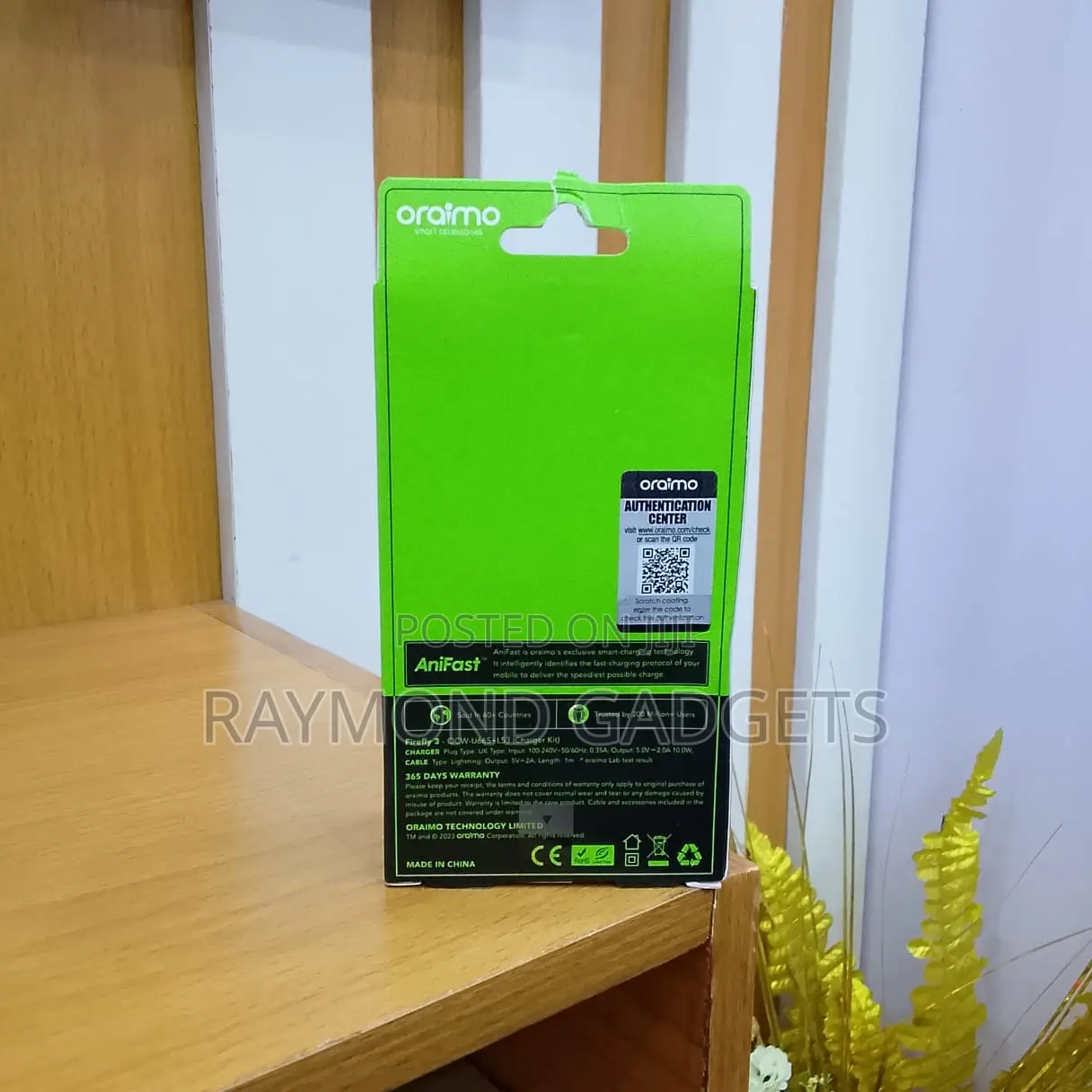 Oraimo Firefly 3 Fast Charger + Lightning Cable