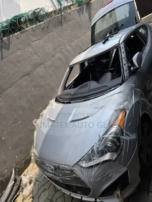 Hyundai Veloster 2014 Windscreen Glass Available