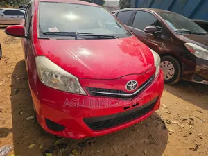 Toyota Yaris 2013 Red