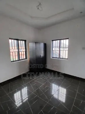 2bdrm Block of Flats in Badore for rent