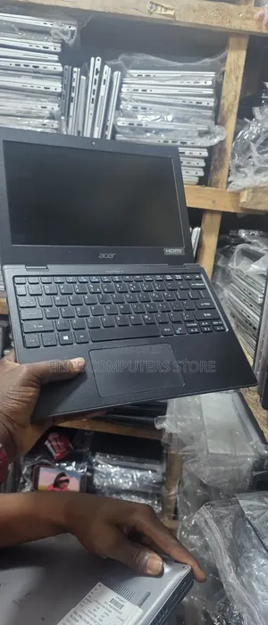 Laptop Acer TravelMate B113 4GB Intel Celeron SSD 128GB