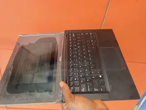 Laptop Dell Latitude 7390 8GB Intel Core i5 SSD 256GB
