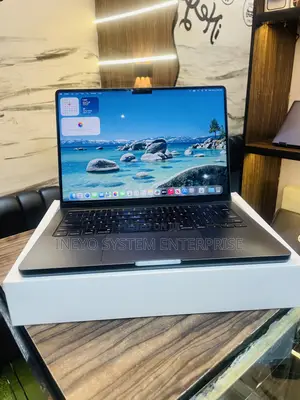 New Apple MacBook Pro 2024 M3 14-inch 18GB Apple M4 Pro SSD 512GB