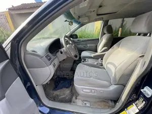 Toyota Sienna 2006 Blue