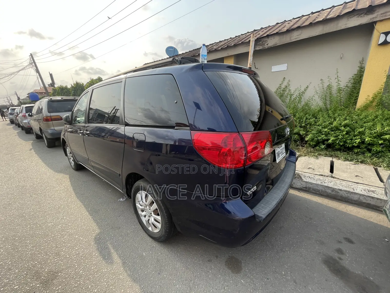 Toyota Sienna 2006 Blue
