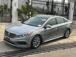 Hyundai Sonata Limited Sedan FWD (2.4L 4cyl 6A) 2016 Silver