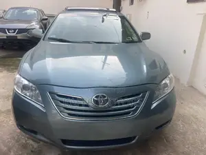 Toyota Camry XLE V6 4dr Sedan (3.5L 6cyl 6AM) 2009 Green